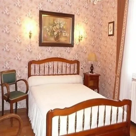 House Maison Traditionnelle T3, Proche Centre Bourg D'angles Vakantiehuis